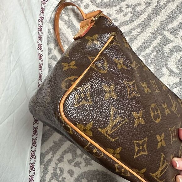 Louis Vuitton Monogram Viva Cite PM Shoulder Bag - Picture 12 of 16
